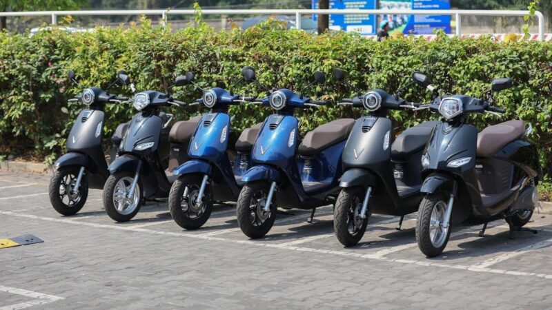 nữ mệnh thủy hợp xe màu gì theo màu tương sinh và bản mệnh